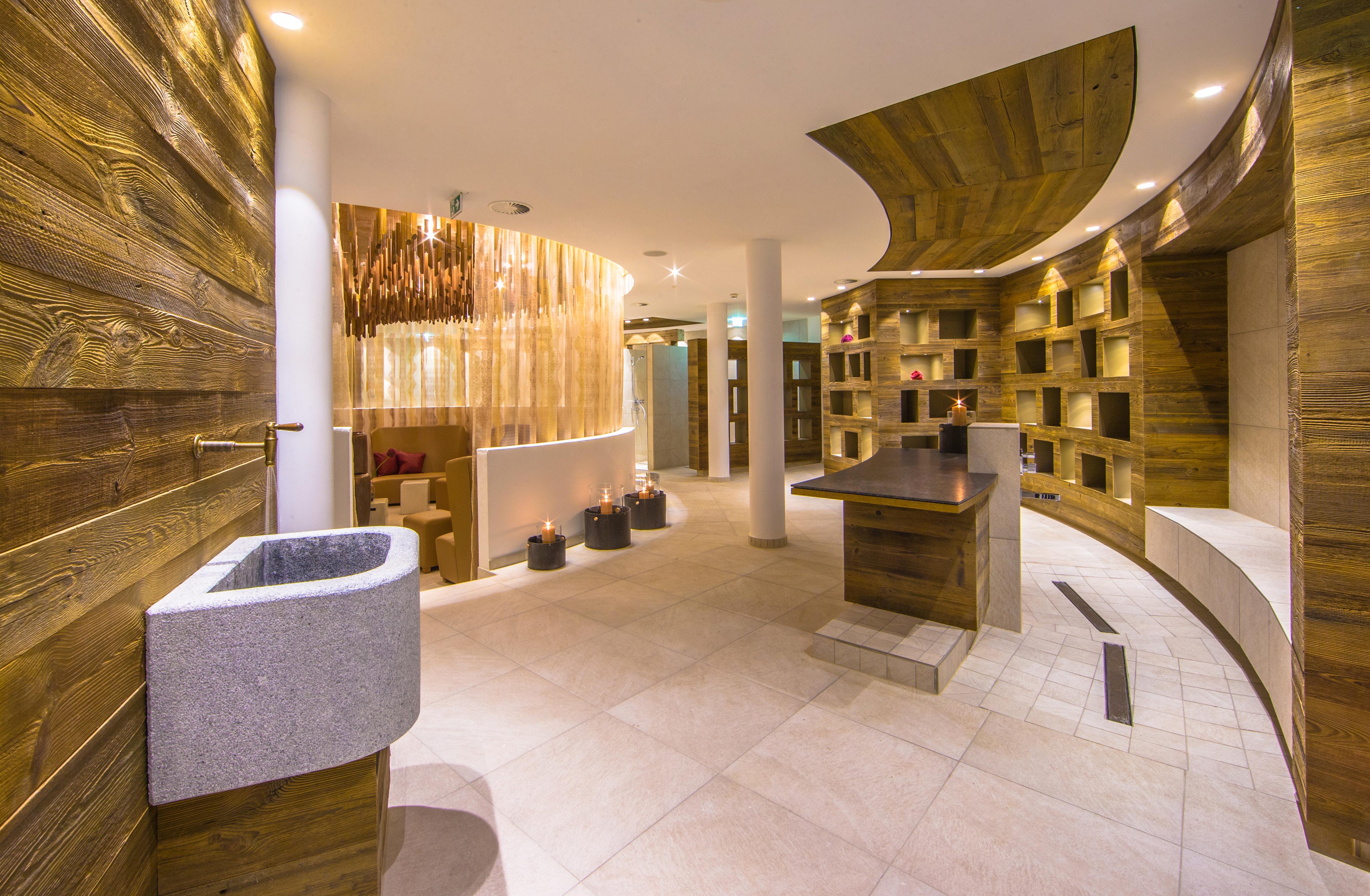Hotel Latini Zell am See Esterno foto