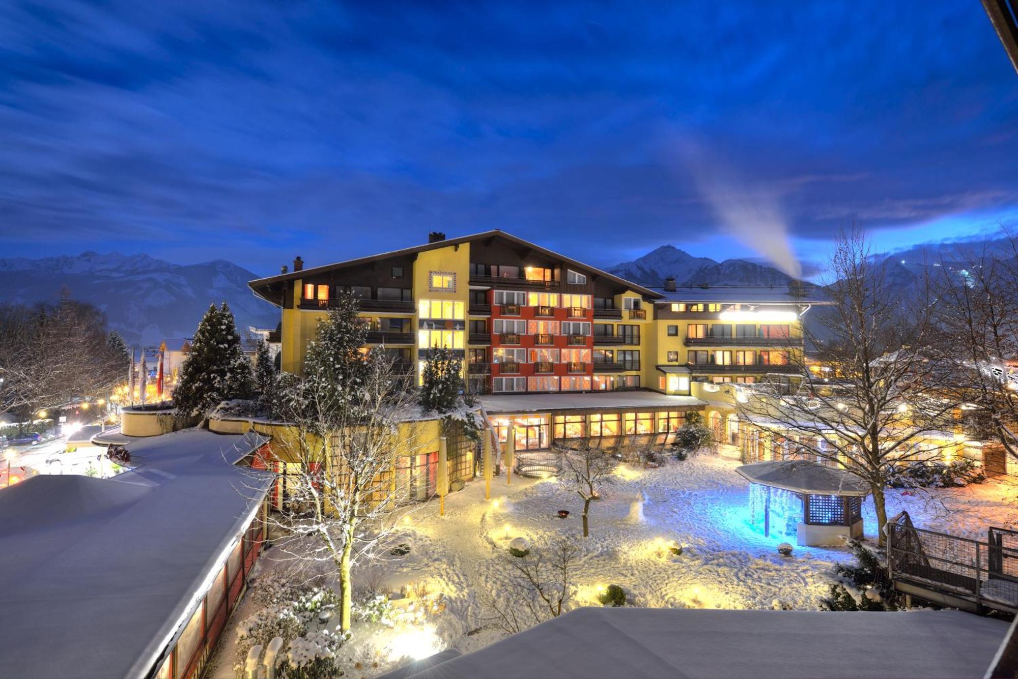 Hotel Latini Zell am See Esterno foto