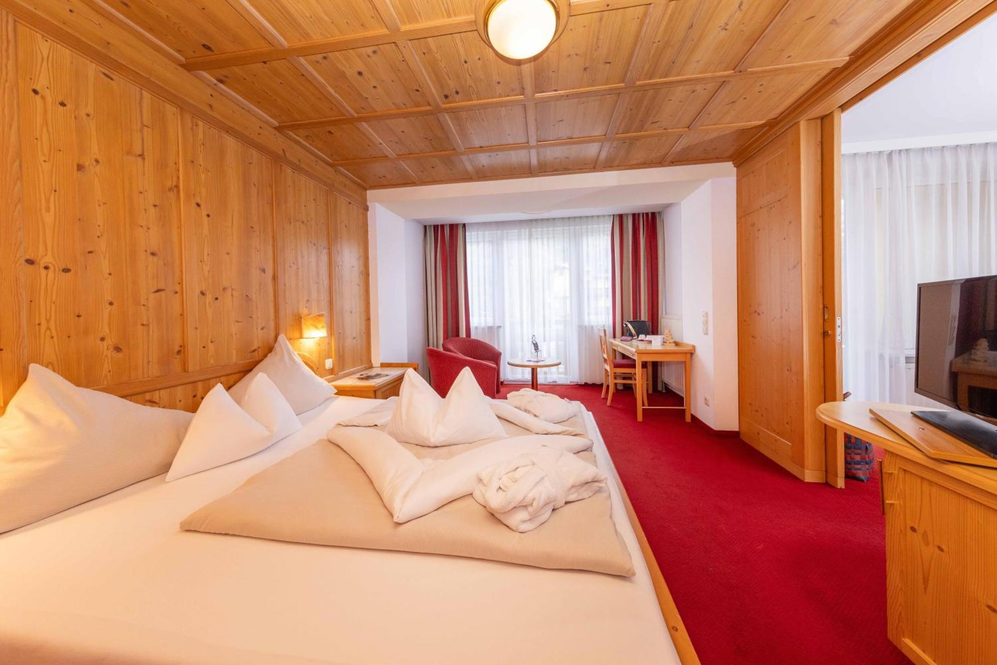 Hotel Latini Zell am See Esterno foto