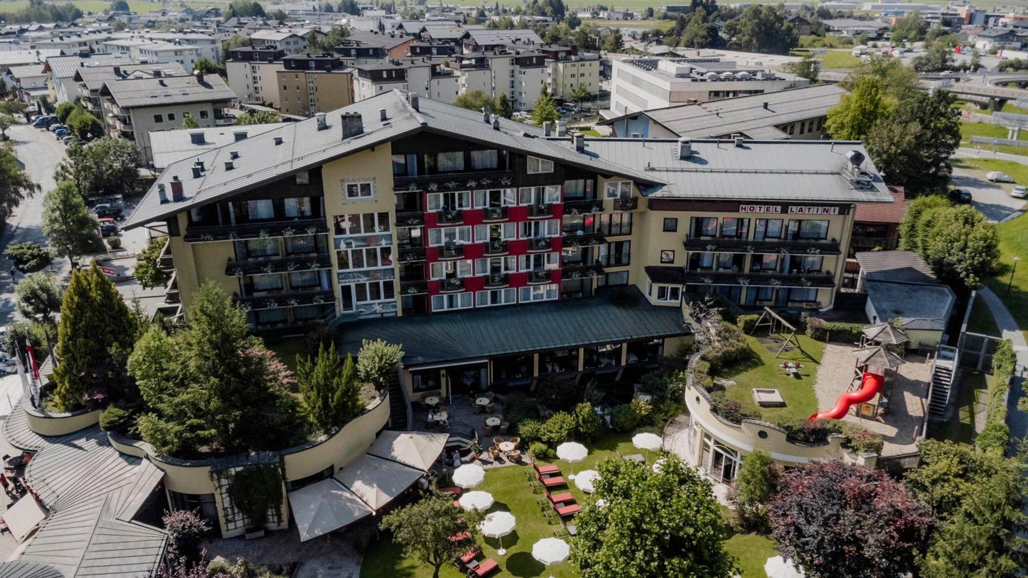Hotel Latini Zell am See Esterno foto